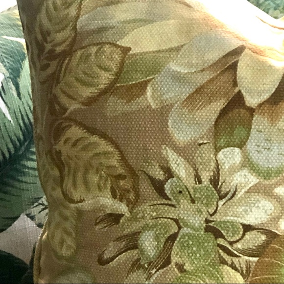 Last One! NWT Beautiful Tropical Plant Leaf DOWN PILLOW - Picture 4 of 6